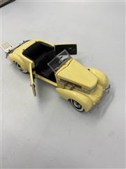 THE FRANKLIN MINT 1937 CORD 812 PHAETON COUPE